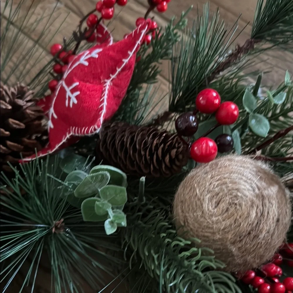 NWT Festive Farmhouse Holiday Wreath